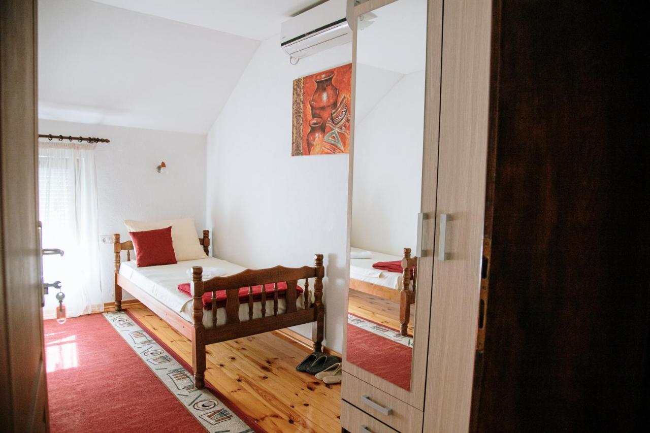 Apartment Ikar Mostar Extérieur photo